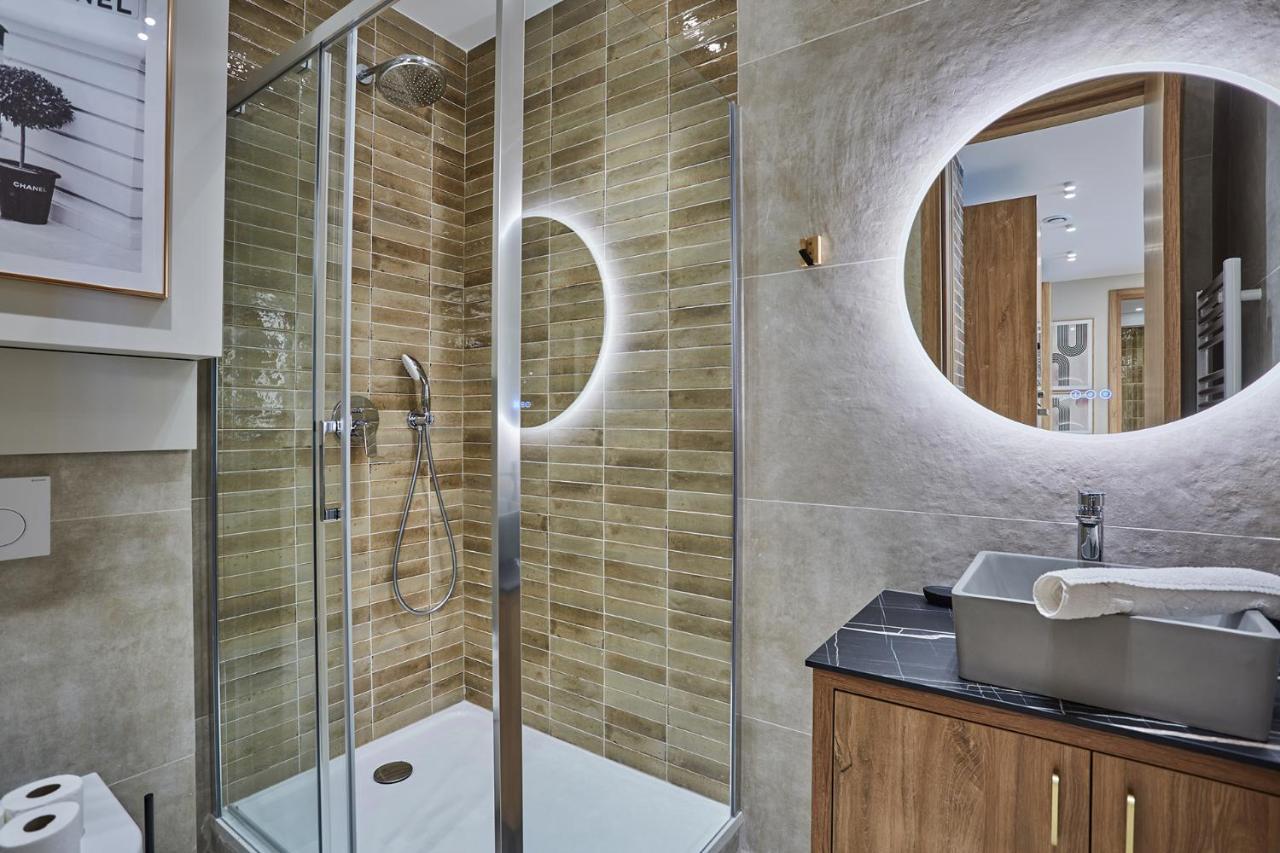 Appartement Coeur Montmartre By Studio Prestige París Exterior foto